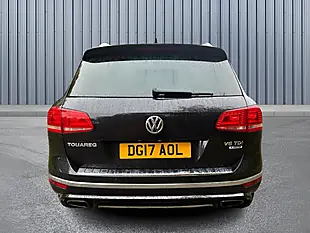 Used 2017 Volkswagen Touareg R-Line Plus Black - Interior and Exterior details 5