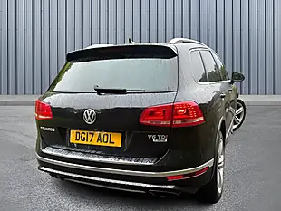 Used 2017 Volkswagen Touareg R-Line Plus Black - Interior and Exterior details 6