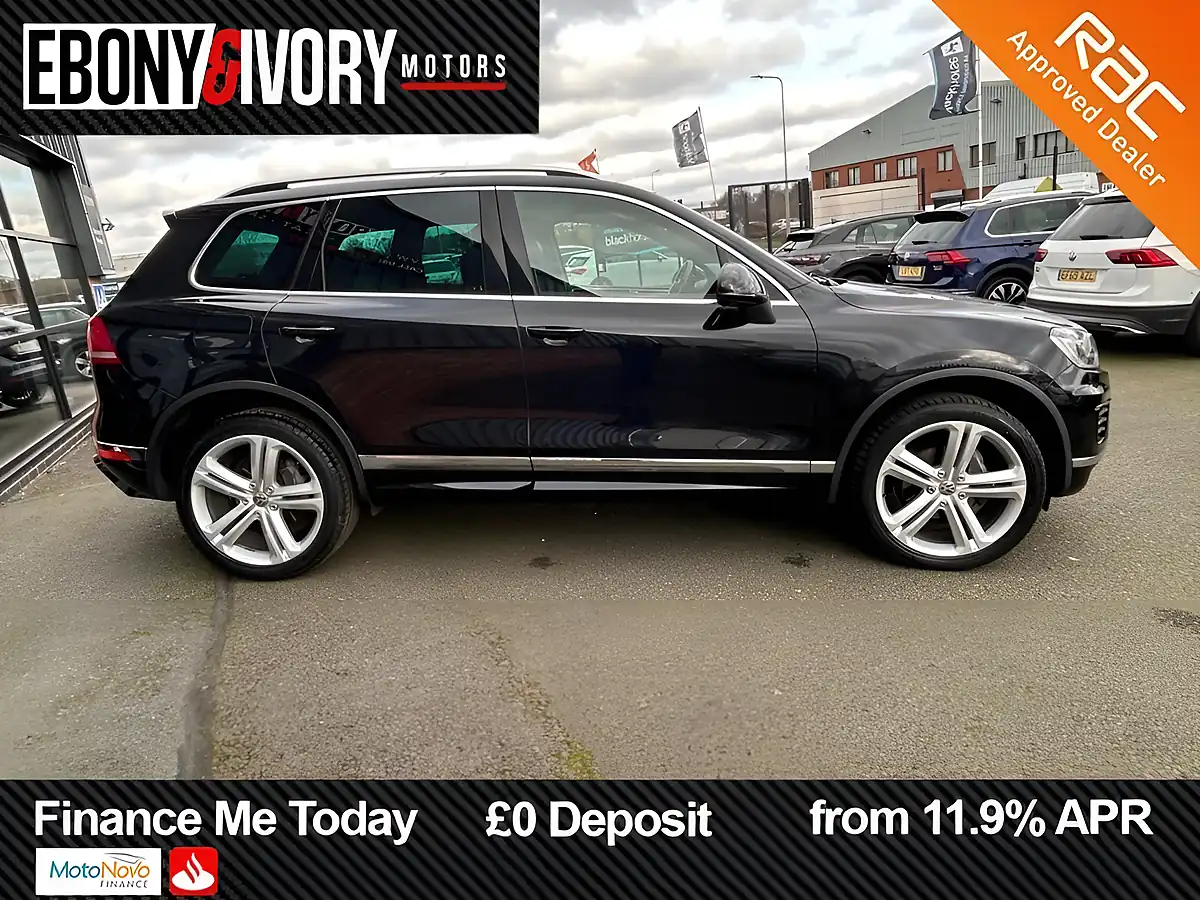 Used 2017 Volkswagen Touareg R-Line Plus Deep Black Metallic - Interior and Exterior details 7