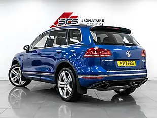Used 2017 Volkswagen Touareg R-Line Plus Reef Blue - Interior and Exterior details 4