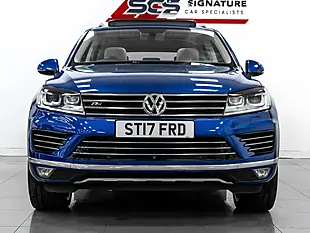 Used 2017 Volkswagen Touareg R-Line Plus Reef Blue - Interior and Exterior details 6