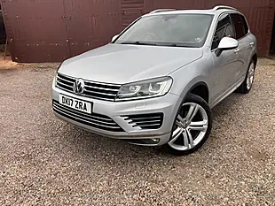Used 2017 Volkswagen Touareg R-Line Plus Silver - Interior and Exterior details 2