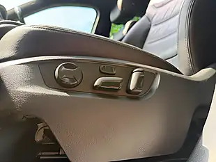 Used 2017 Volkswagen Touareg R-Line Plus White - Interior and Exterior details 19