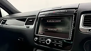 Used 2017 Volkswagen Touareg R-Line Plus White - Interior and Exterior details 18