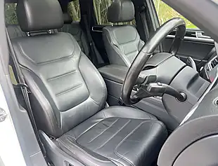 Used 2017 Volkswagen Touareg R-Line+ Pure White - Interior and Exterior details 12