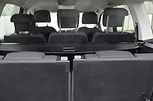 Used 2017 Volkswagen Touran Se Blue - Interior and Exterior details 12