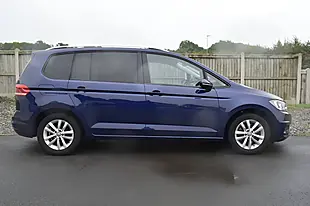Used 2017 Volkswagen Touran Se Blue - Interior and Exterior details 5
