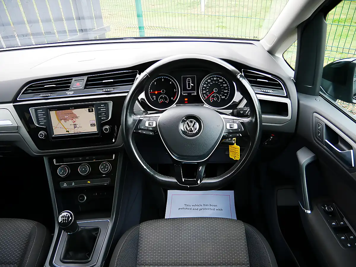 Used 2017 Volkswagen Touran Se Family Black - Interior and Exterior details 10