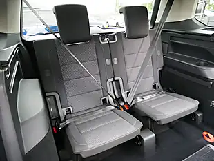 Used 2017 Volkswagen Touran Se Family Black - Interior and Exterior details 14