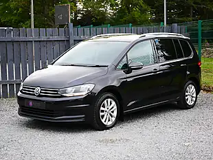 Used 2017 Volkswagen Touran Se Family Black - Interior and Exterior details 4