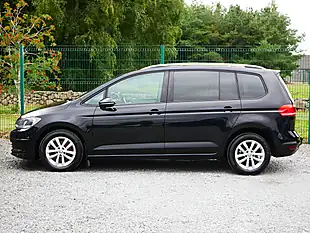 Used 2017 Volkswagen Touran Se Family Black - Interior and Exterior details 6