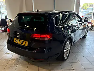 Used 2017 Volkswagen Touran Se Family Grey - Interior and Exterior details 10