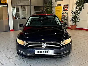 Used 2017 Volkswagen Touran Se Family Grey - Interior and Exterior details 4