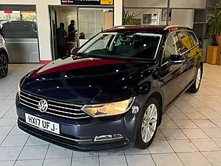 Used 2017 Volkswagen Touran Se Family Grey - Interior and Exterior details 5