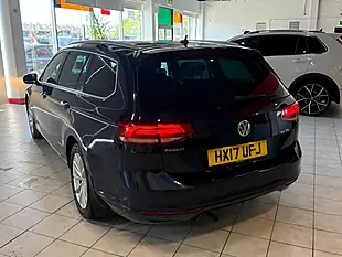 Used 2017 Volkswagen Touran Se Family Grey - Interior and Exterior details 7