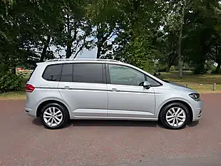 Used 2017 Volkswagen Touran Se Silver - Interior and Exterior details 2