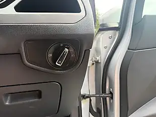Used 2017 Volkswagen Touran Se Silver - Interior and Exterior details 20