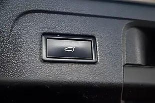 Used 2017 Volkswagen Touran Sel Reflex Silver - Interior and Exterior details 14