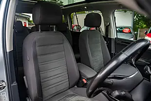 Used 2017 Volkswagen Touran Sel Reflex Silver - Interior and Exterior details 16