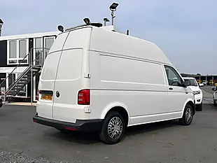 Used 2017 Volkswagen Transporter Startline White - Interior and Exterior details 9