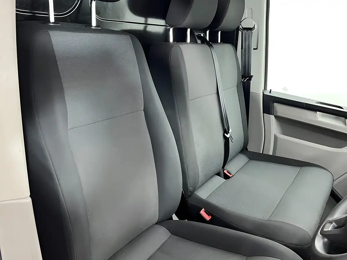 Used 2017 Volkswagen Transporter Startline White - Interior and Exterior details 11