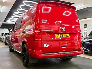 Used 2017 Volkswagen Transporter T30 H-Ln Lwb Cvn Red - Interior and Exterior details 10