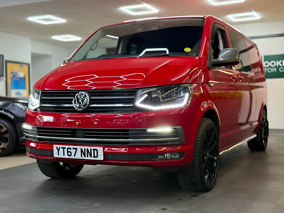 Used 2017 Volkswagen Transporter T30 H-Ln Lwb Cvn Red - Interior and Exterior details 5