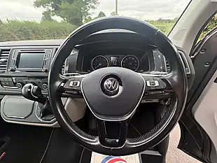 Used 2017 Volkswagen Transporter T32 Bluemotion Tech Grey - Interior and Exterior details 10