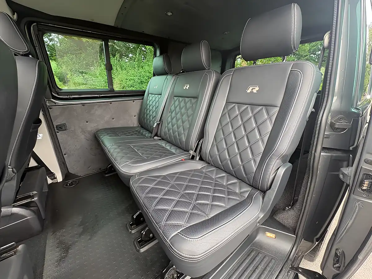 Used 2017 Volkswagen Transporter T32 Bluemotion Tech Grey - Interior and Exterior details 12