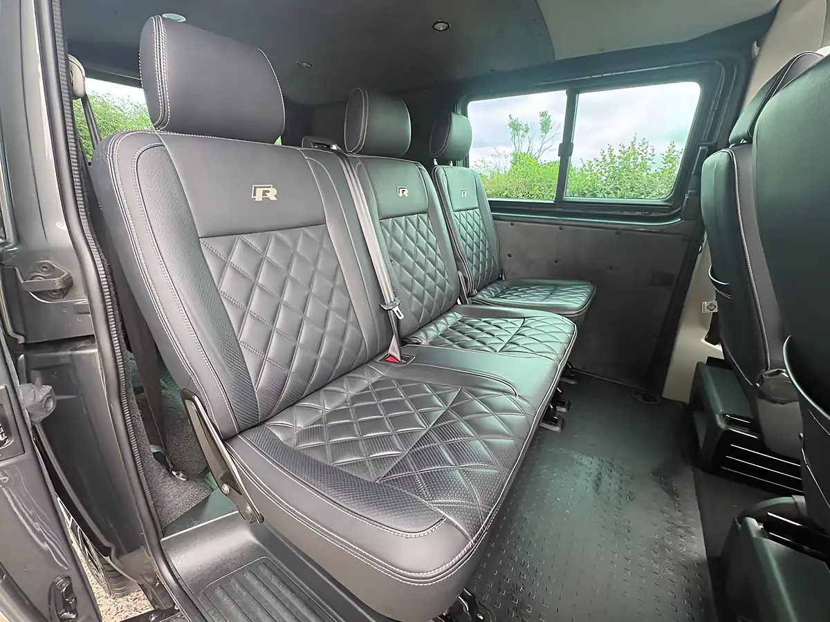 Used 2017 Volkswagen Transporter T32 Bluemotion Tech Grey - Interior and Exterior details 13