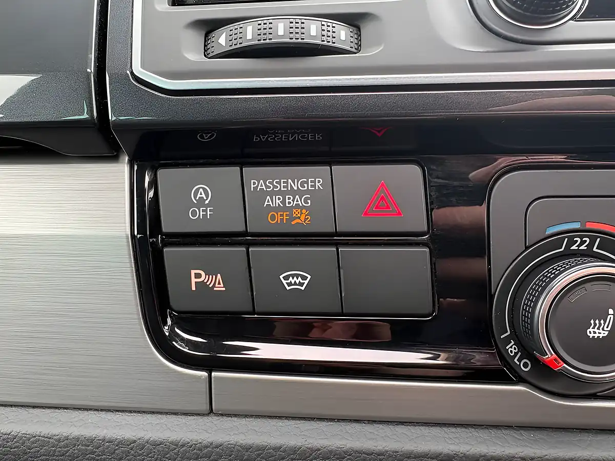Used 2017 Volkswagen Transporter T32 Bluemotion Tech Grey - Interior and Exterior details 18