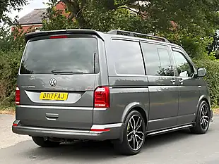 Used 2017 Volkswagen Transporter T32 Bluemotion Tech Grey - Interior and Exterior details 5