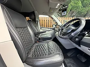 Used 2017 Volkswagen Transporter T32 Bluemotion Tech Grey - Interior and Exterior details 6