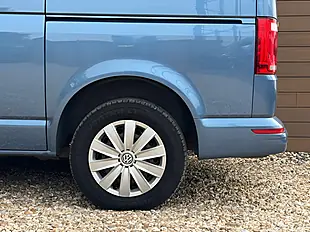 Used 2017 Volkswagen Transporter Trendline Blue - Interior and Exterior details 10