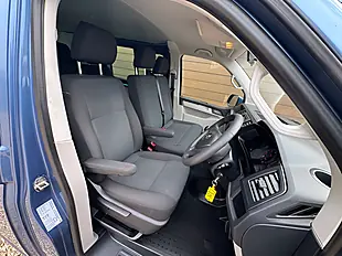 Used 2017 Volkswagen Transporter Trendline Blue - Interior and Exterior details 11
