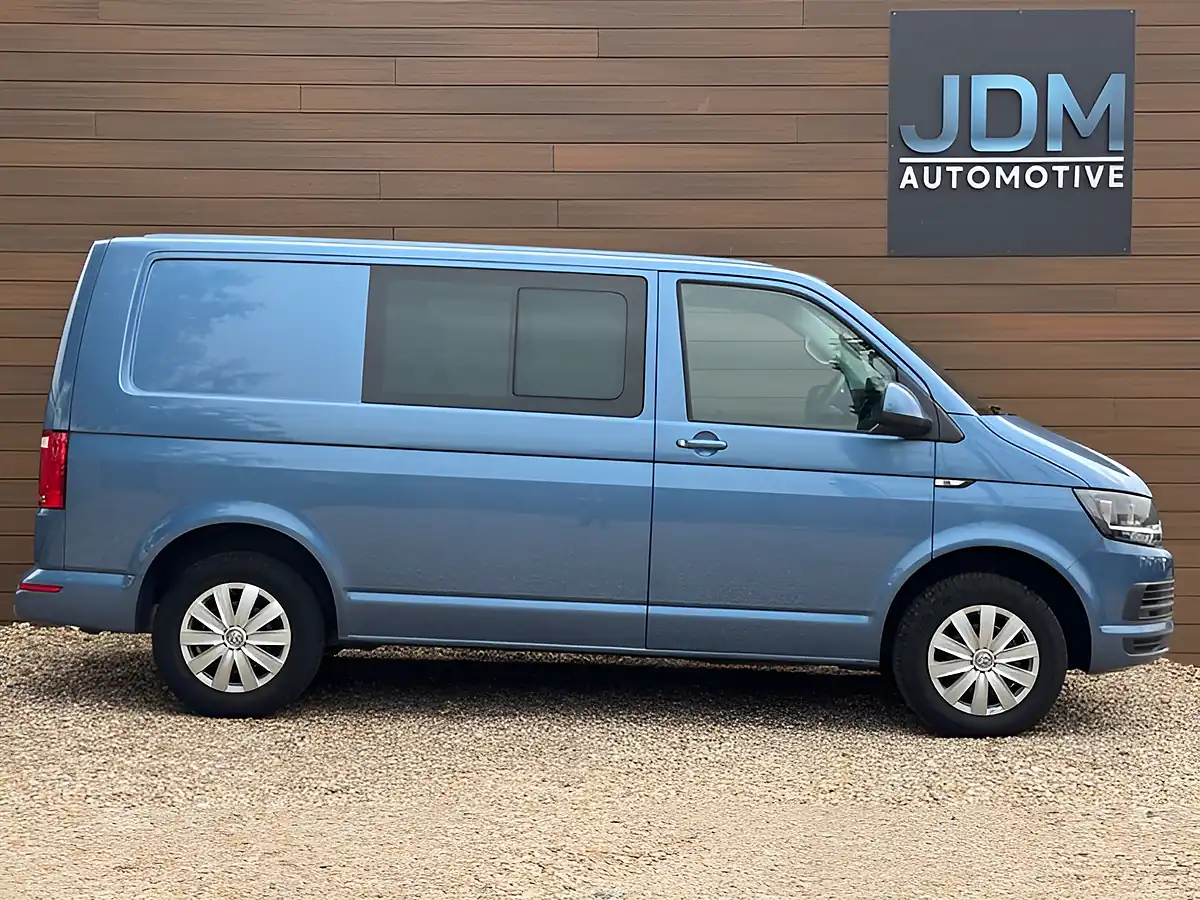 Used 2017 Volkswagen Transporter Trendline Blue - Interior and Exterior details 2