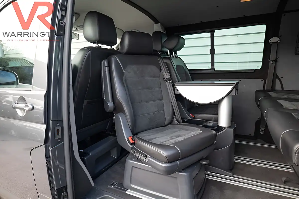 Used 2017 Volkswagen Transporter Trendline Grey - Interior and Exterior details 10