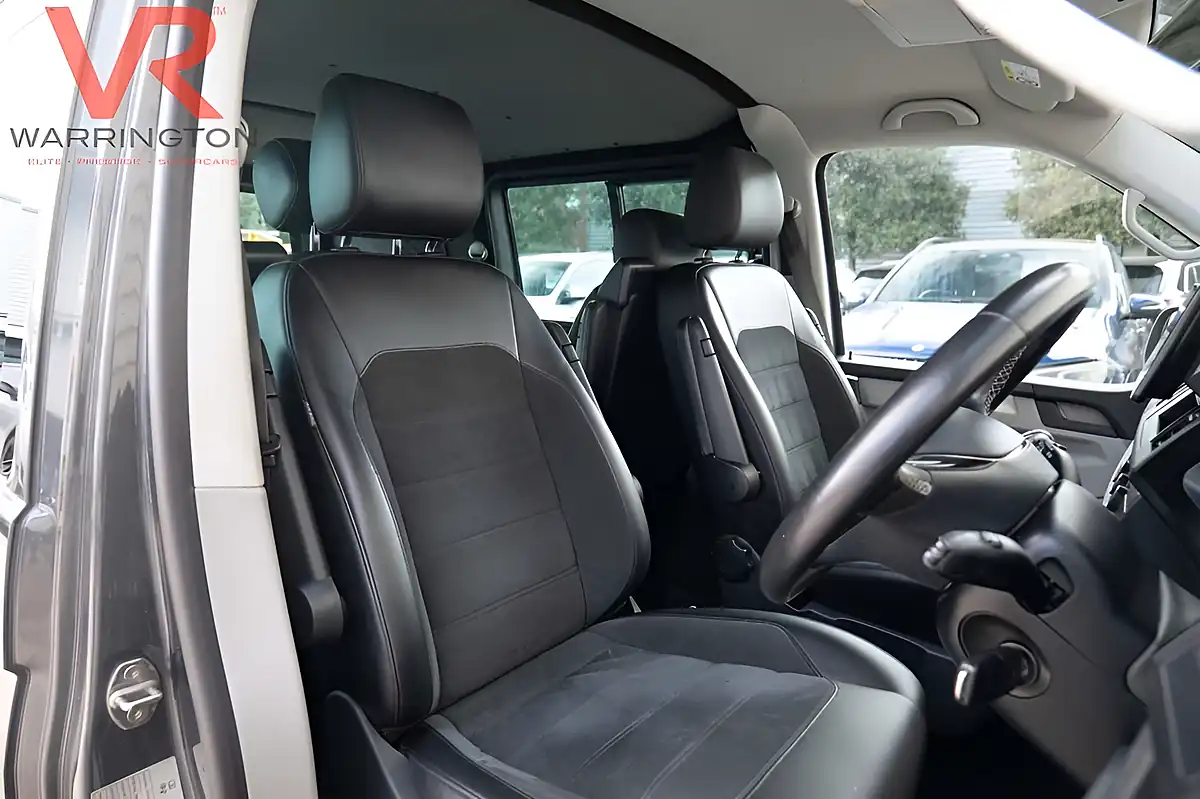 Used 2017 Volkswagen Transporter Trendline Grey - Interior and Exterior details 17