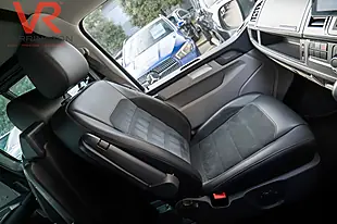 Used 2017 Volkswagen Transporter Trendline Grey - Interior and Exterior details 3