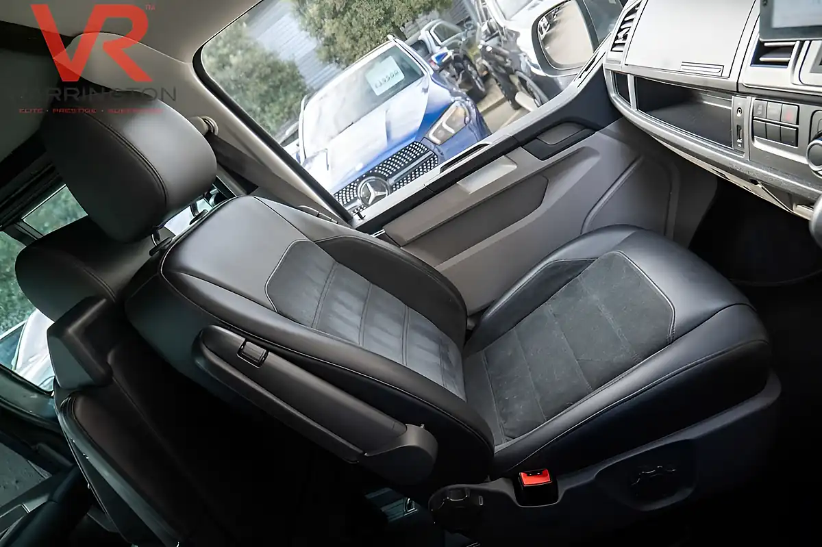 Used 2017 Volkswagen Transporter Trendline Grey - Interior and Exterior details 3