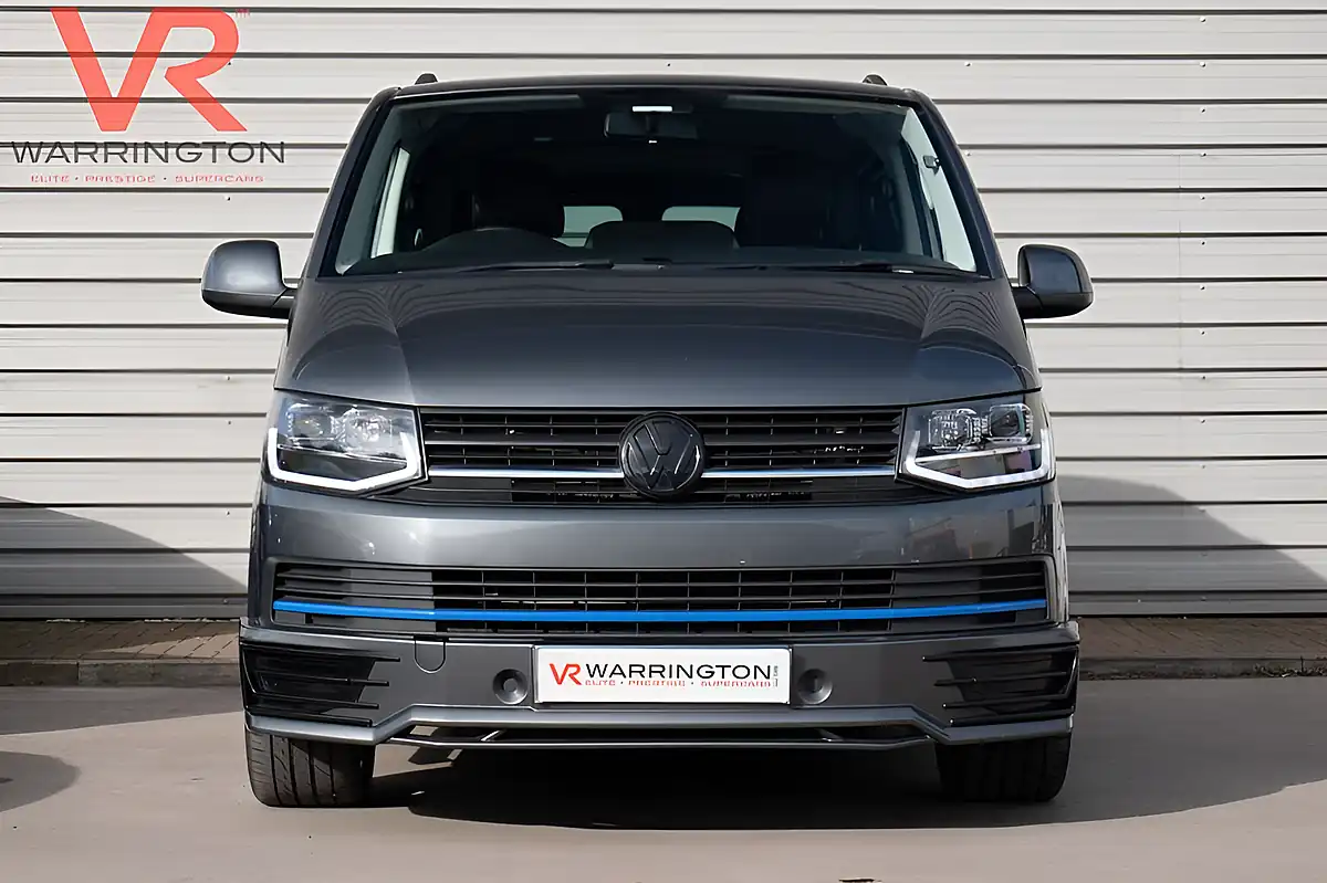 Used 2017 Volkswagen Transporter Trendline Grey - Interior and Exterior details 4