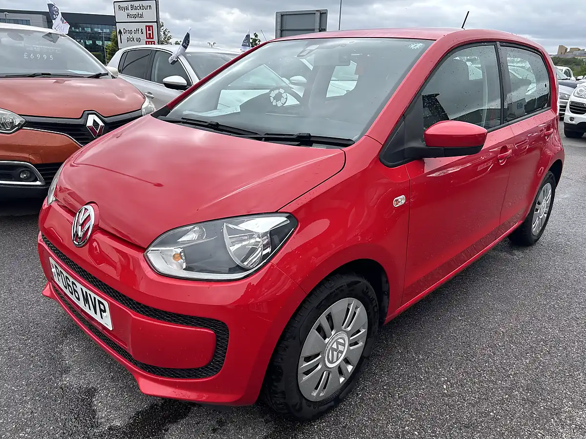 Used 2017 Volkswagen Up Bluemotion Red - Interior and Exterior details 3