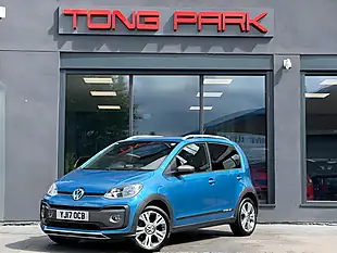 Used 2017 Volkswagen Up! Cross Blue - Interior and Exterior details 10