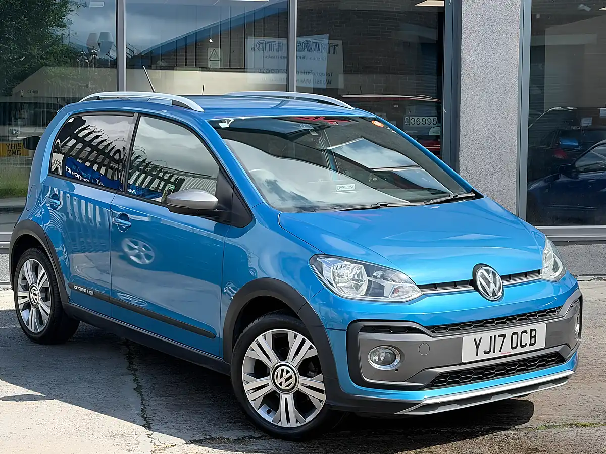 Used 2017 Volkswagen Up! Cross Blue - Interior and Exterior details 2