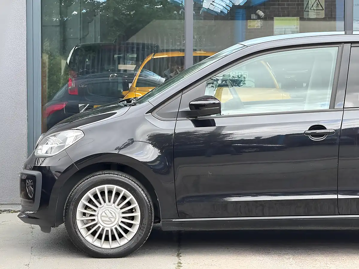Used 2017 Volkswagen Up! High Up! Black - Interior and Exterior details 13