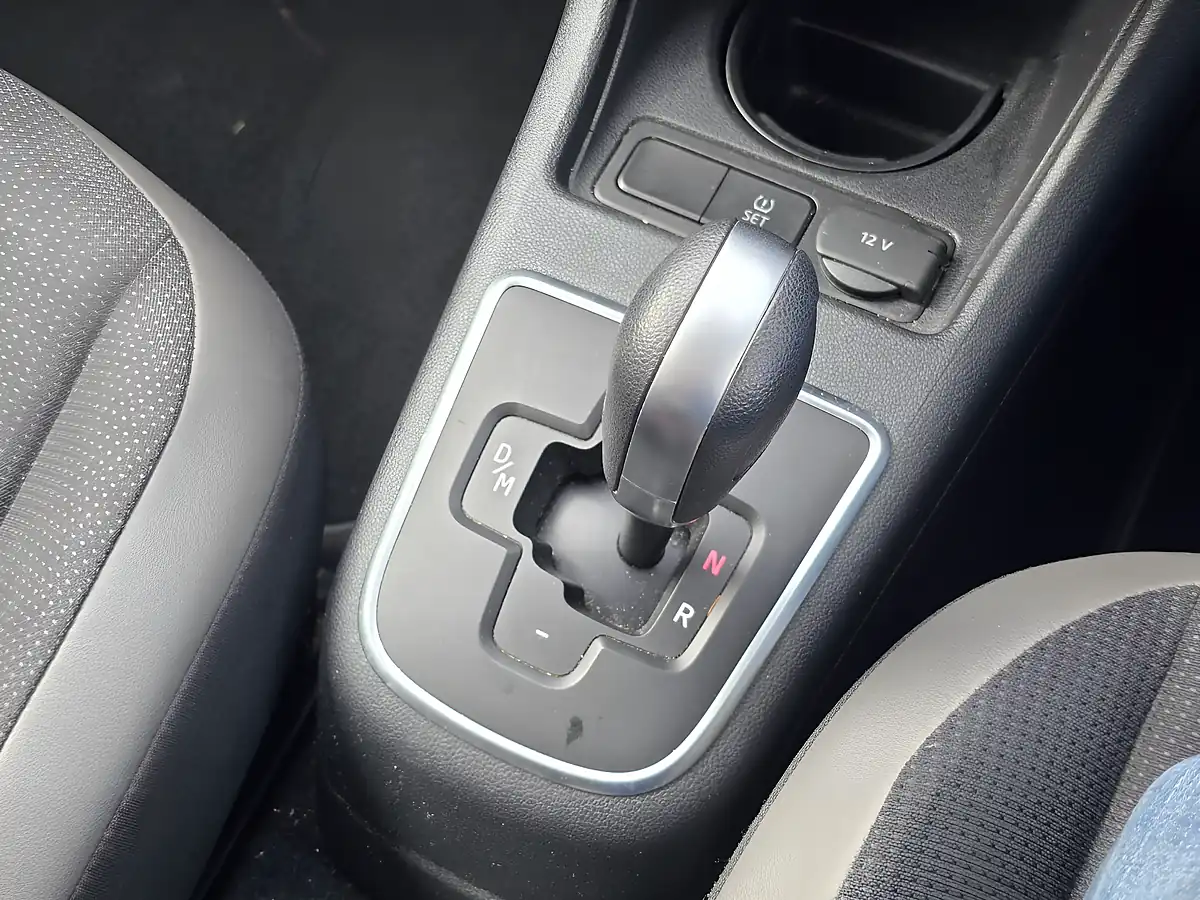 Used 2017 Volkswagen Up! High Up! Blue - Interior and Exterior details 12