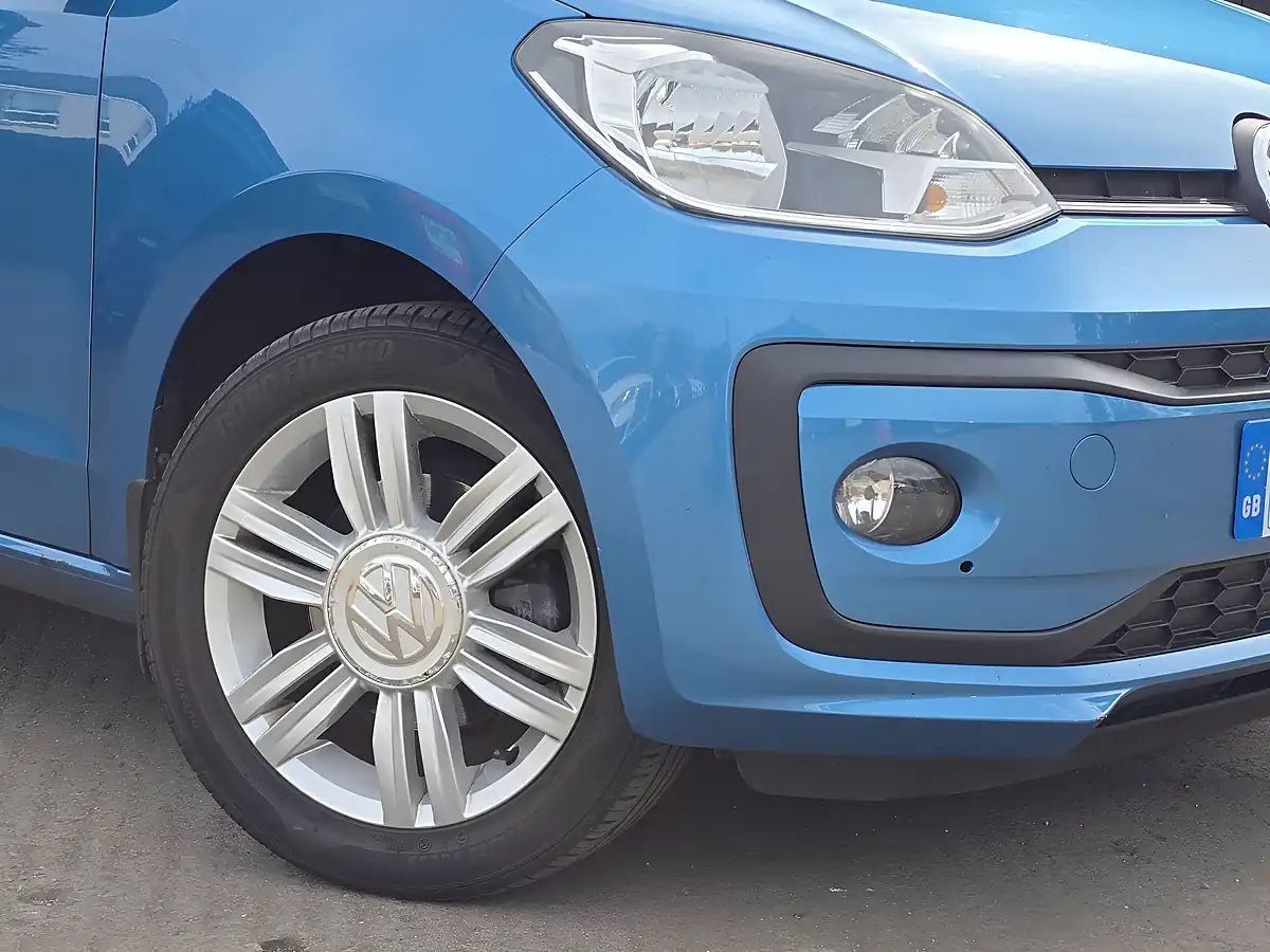 Used 2017 Volkswagen Up! High Up! Blue - Interior and Exterior details 2
