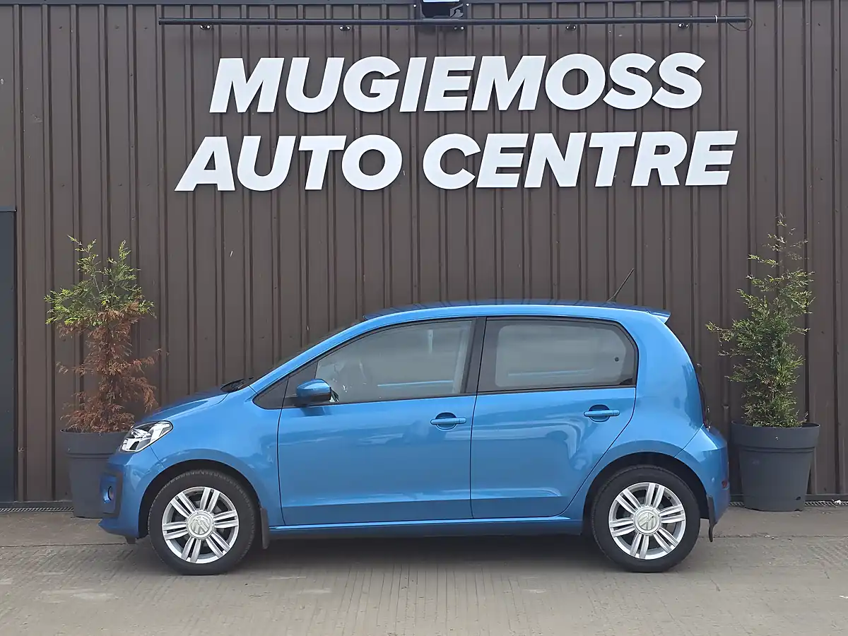 Used 2017 Volkswagen Up! High Up! Blue - Interior and Exterior details 4