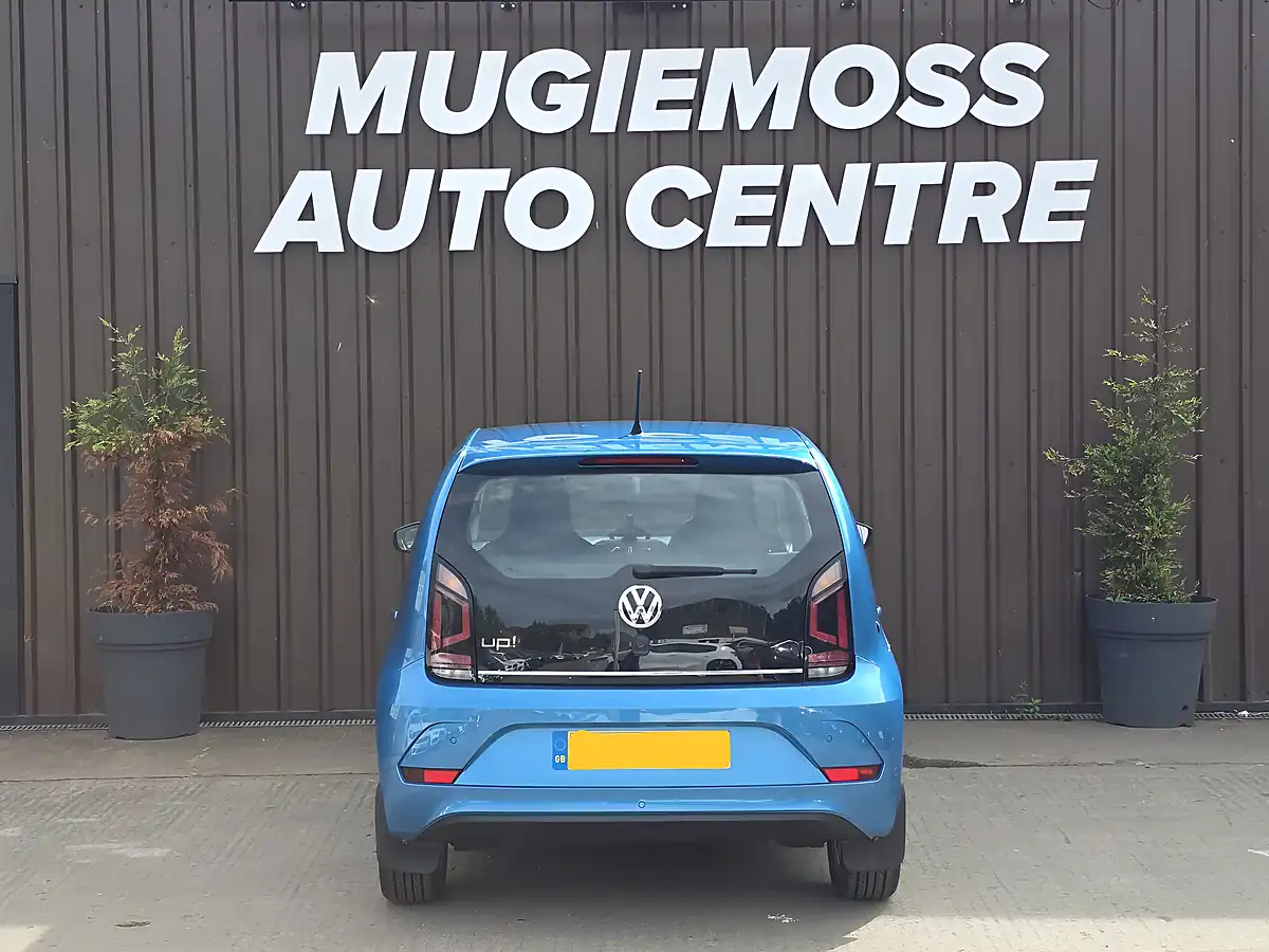 Used 2017 Volkswagen Up! High Up! Blue - Interior and Exterior details 5