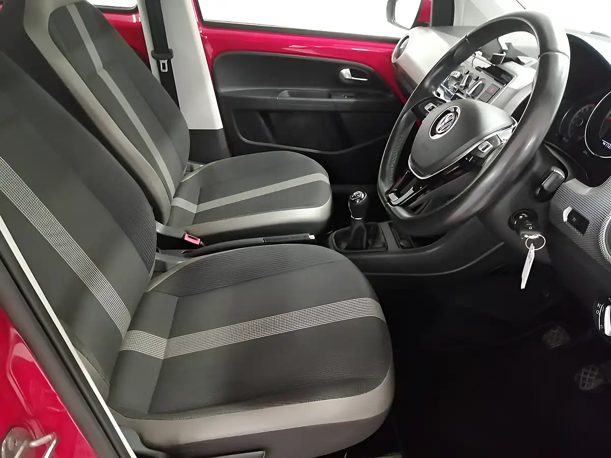 Used 2017 Volkswagen Up! High Up! Red - Interior and Exterior details 7